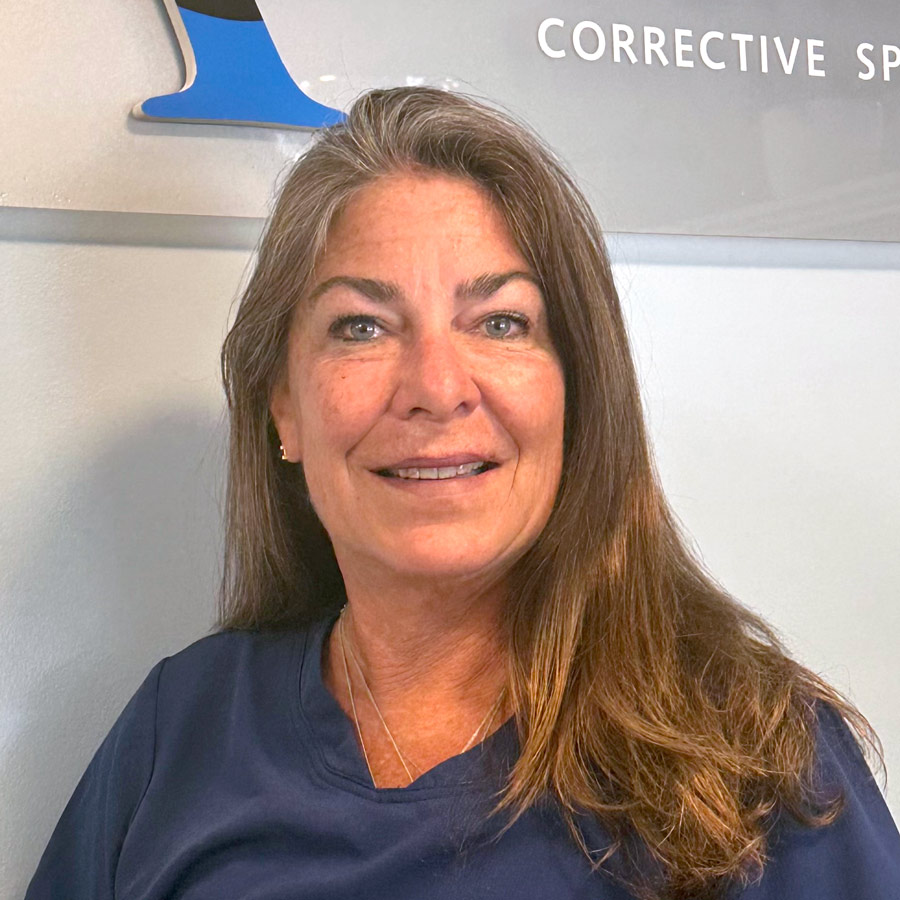anna-pedone-receptionist-axis-chiropractic Anna Pedone, Receptionist at Axis Chiropractic in Charleston, SC, welcomes patients, coordinates appointment scheduling, and oversees front desk duties to maintain an efficient and friendly clinic environment.